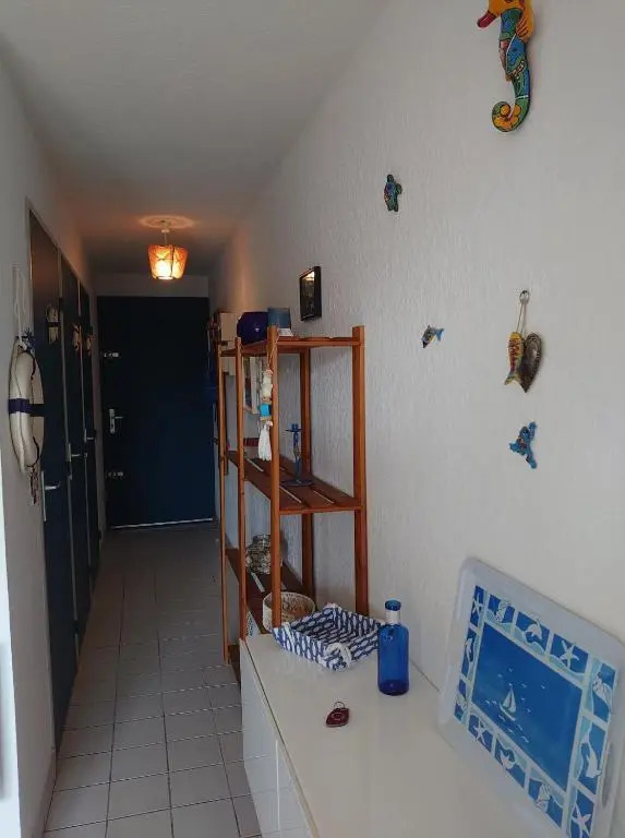 4RB86 Appartement type T2 cabine dans résidence bord de mer à Collioure