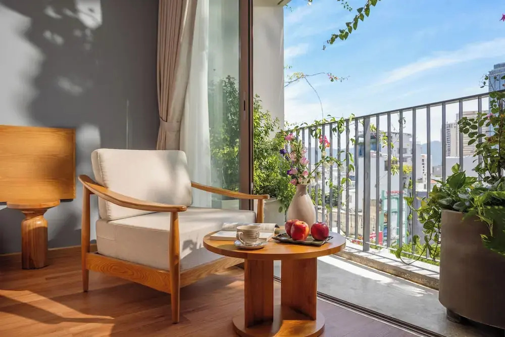 Vernal hotel & Apartment office