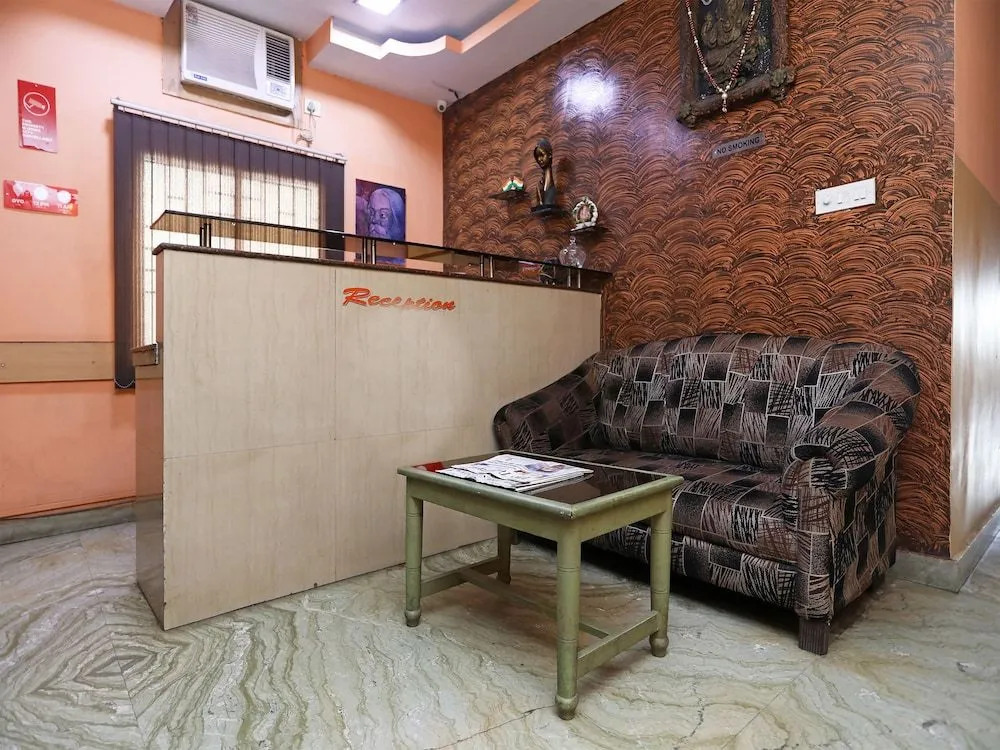 OYO Flagship 15738 Hotel Ag Star