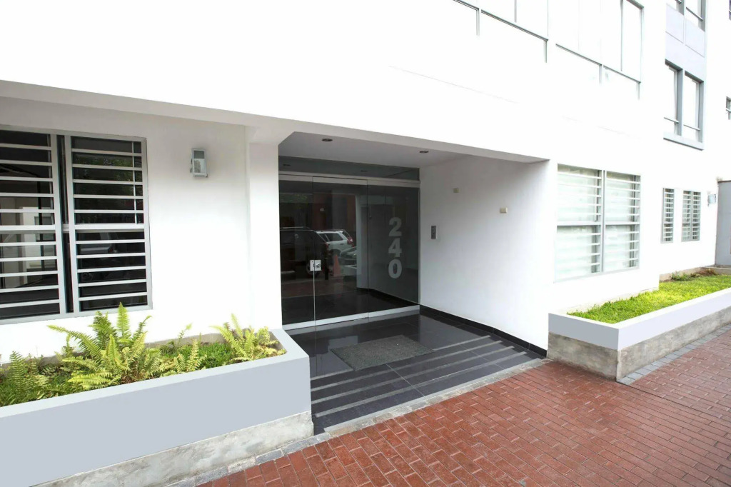 Miraflores Luxury Apartments Alcanfores
