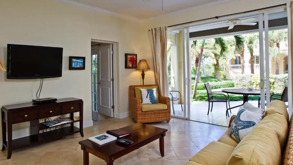 Villa Renaissance Unit 501 Grace Bay Beach