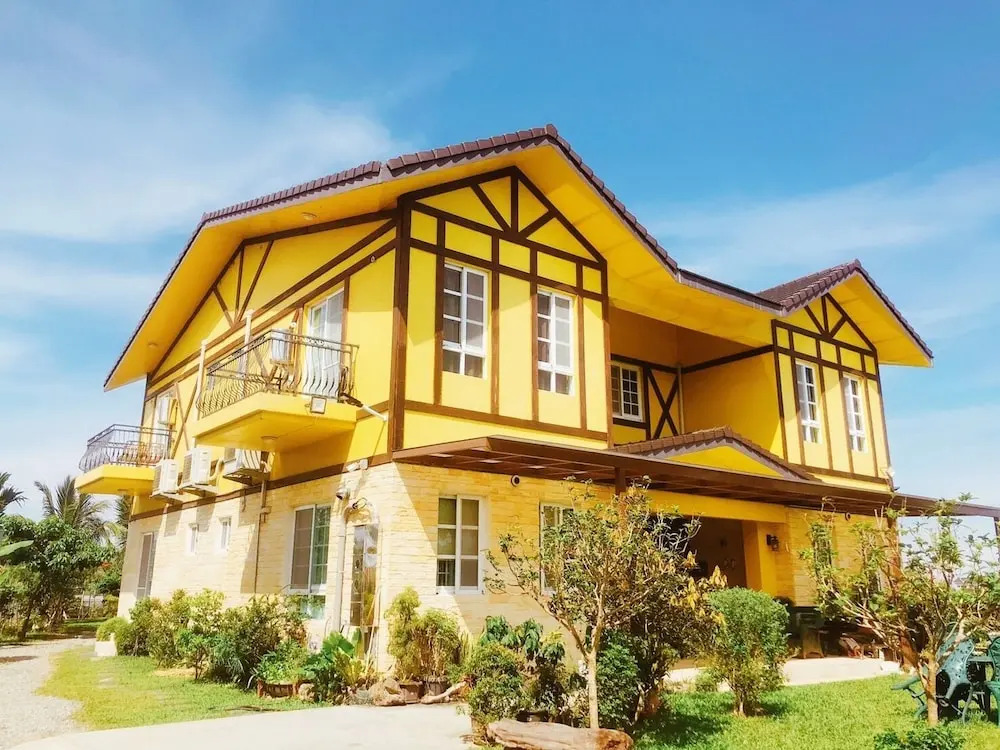 Provence Coffee Manor Bed And Breakfast