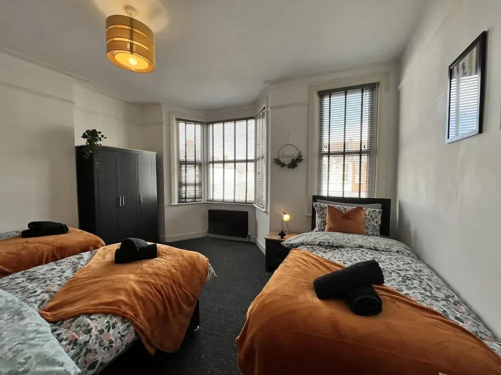 Captivating 2bed House in Southend Pet Friendly!