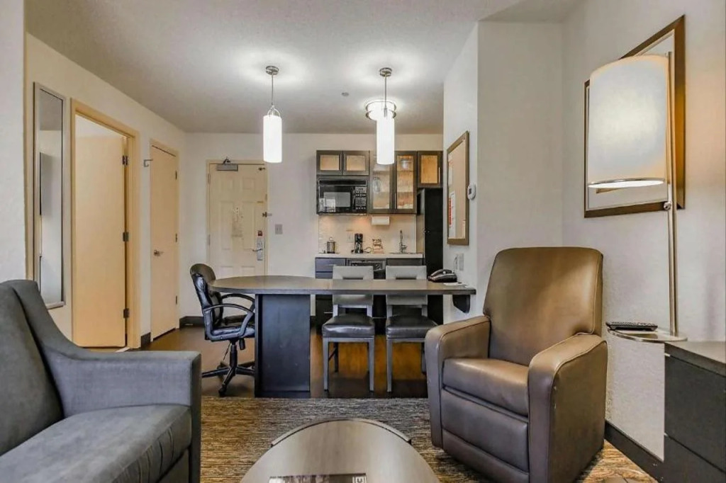 Sonesta Simply Suites Clearwater St Petersburg
