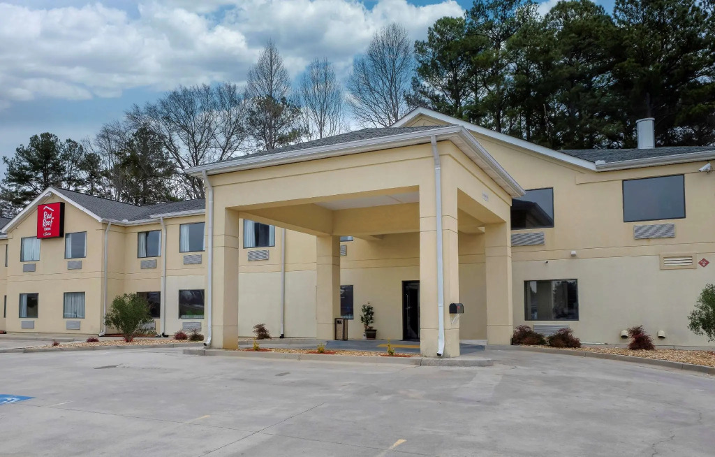 Red Roof Inn & Suites Carrollton, GA - West Georgia