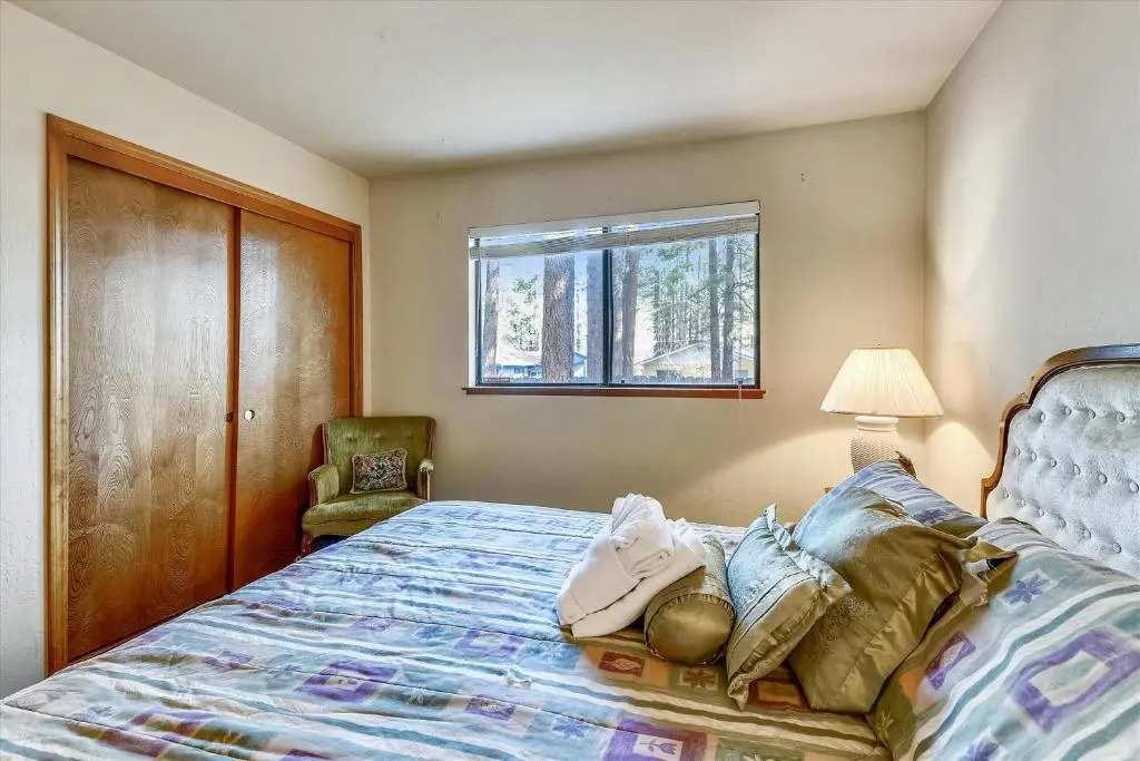 Close to Heavenly, Pet Friendly Steps to the River