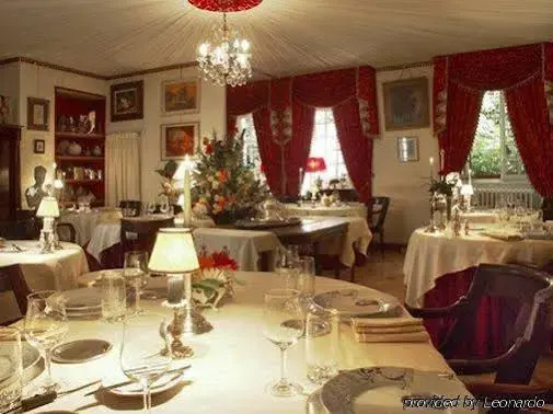 HOTEL LA COGNETTE A 25 Kilomètres de Châteauroux et 30 Kilomètres de Bourges