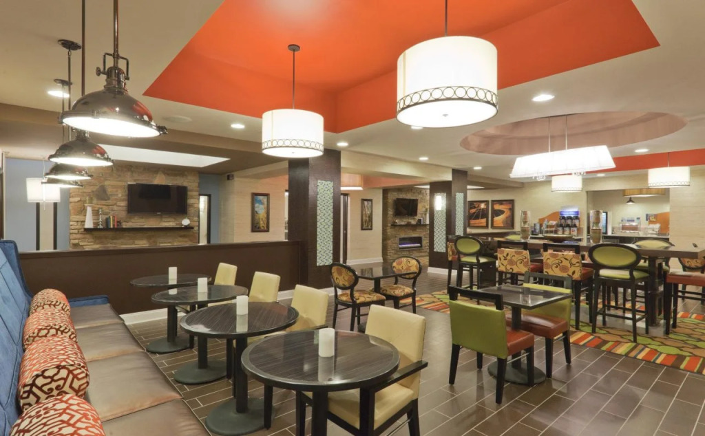Holiday Inn Express Fulton by IHG