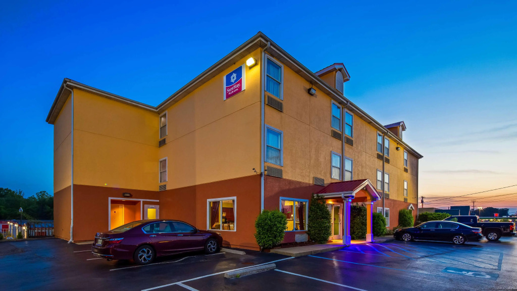 Super 8 by Wyndham Chattanooga East - Hamilton Place