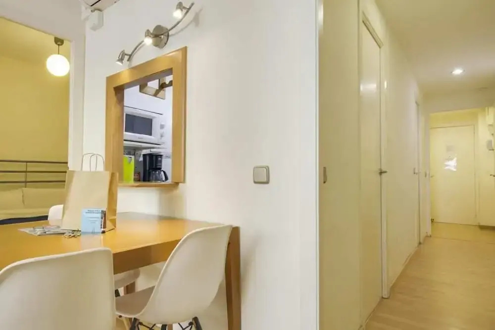 Cozy 2 Bedroom Next To Arc De Triomf