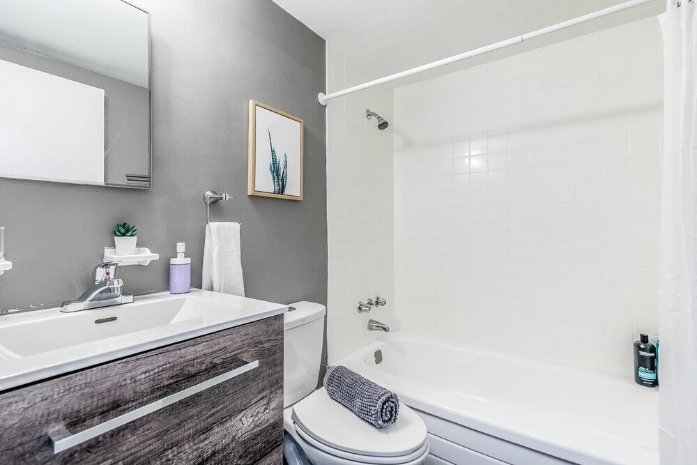 Bright Cozy 1BR Apt w Netflix - Near Downtown