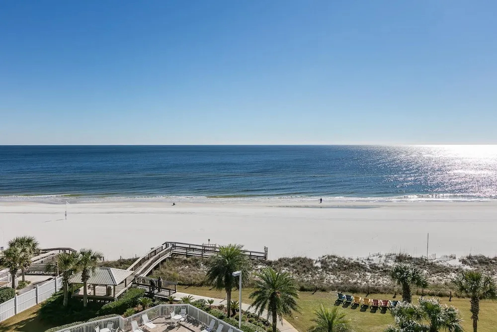 Seaside Beach and Raquet 4710