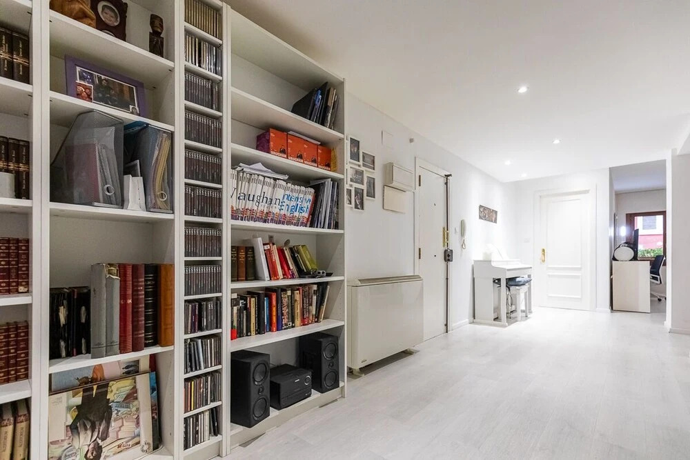 OLD TOWN VIII apartment by Aston Rentals