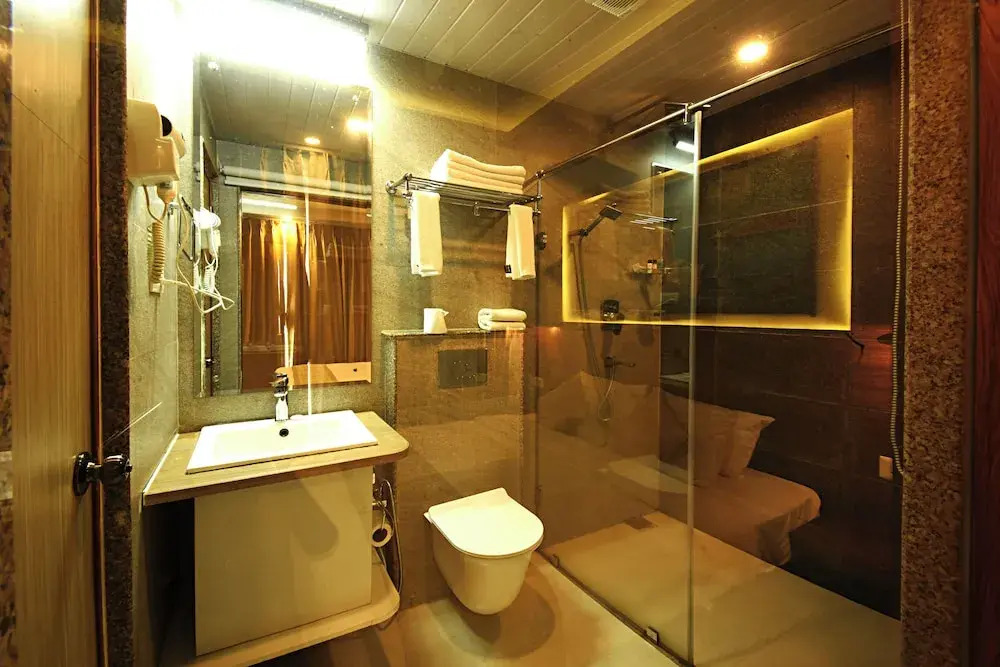 Woodapple Hotel and Spa