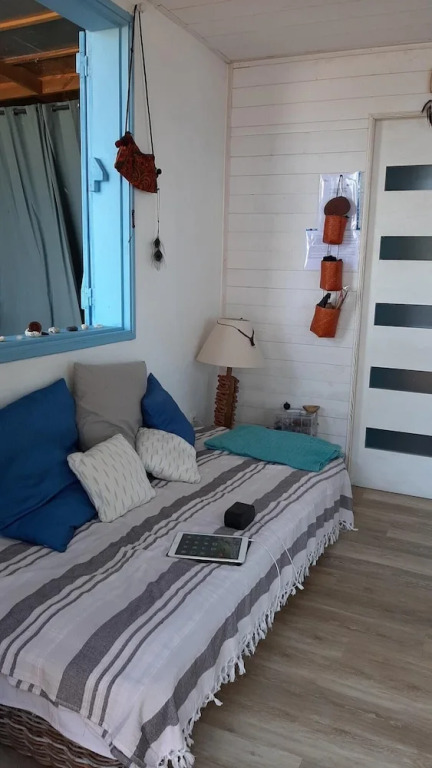 Bungalow with One Bedroom in Saint-Leu, with Wonderful Sea View, Shared Pool, Enclosed Garden - 7 Km From the Beach