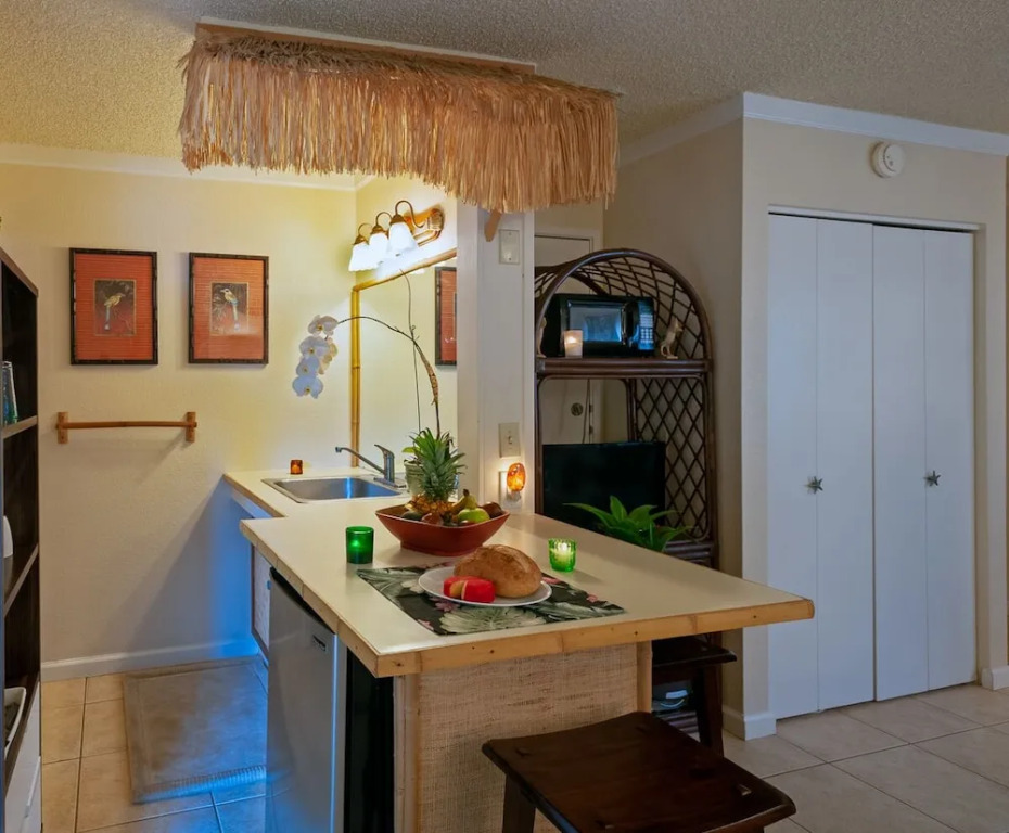 Sandpiper 121B - studio Br Condo