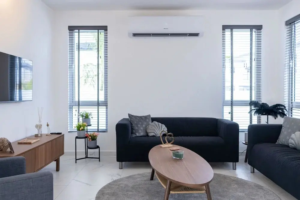 Modern Garden Villa Near Jan Thiel Mambo