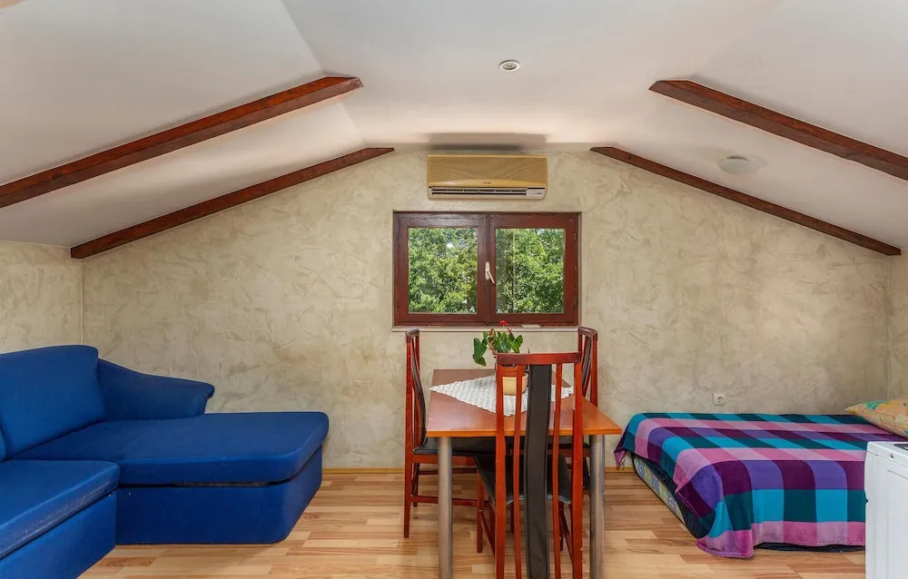 Beautiful Home in Njivice With Wifi and 0 Bedrooms