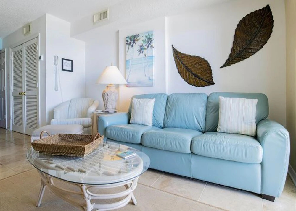 Royal Palms 604