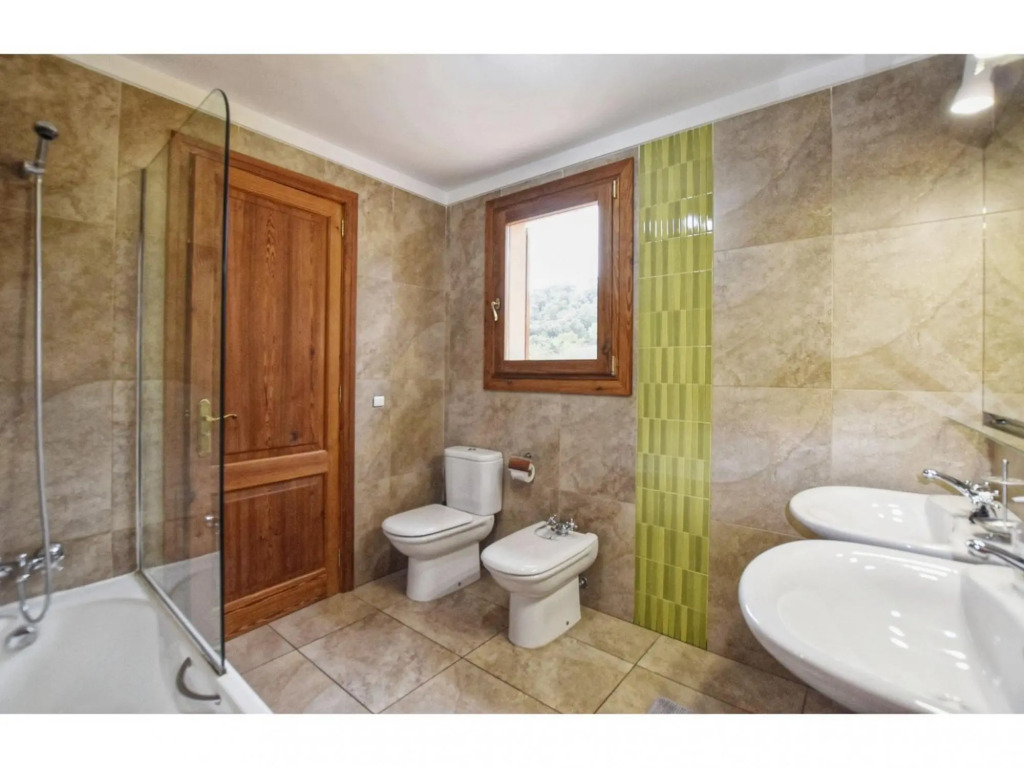 Amazing country house with panoramic views of the Tramuntana mountains