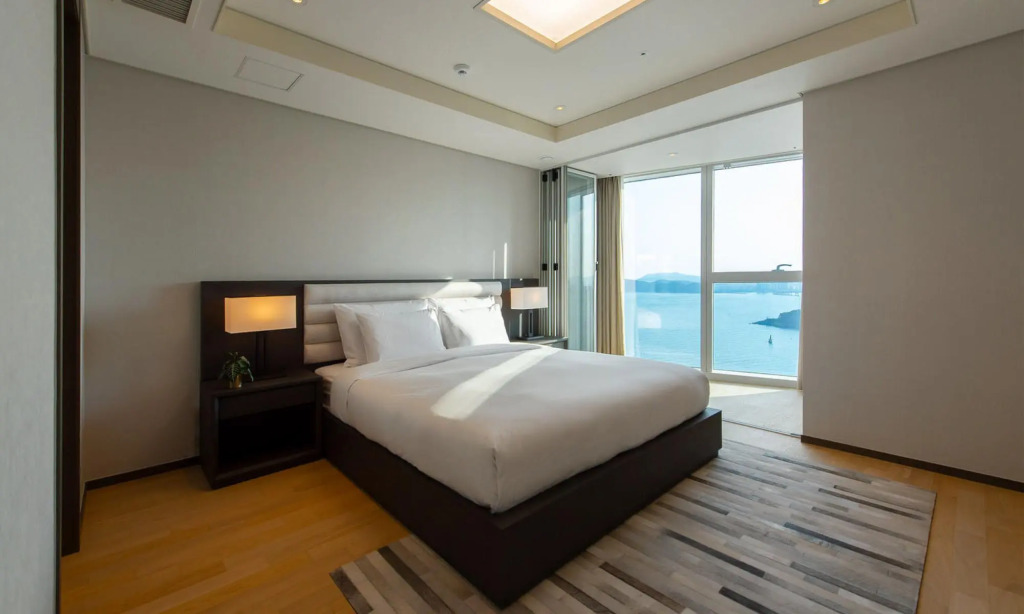 BEACH AROUND SUITE (76A Type)