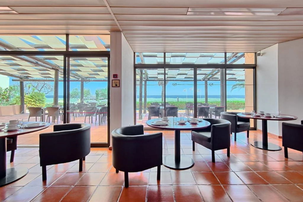 Апартаменты Meia Praia Lagos - Beach Club
