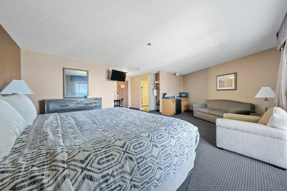 Bayshore Resort Downtown Put-in-Bay Island