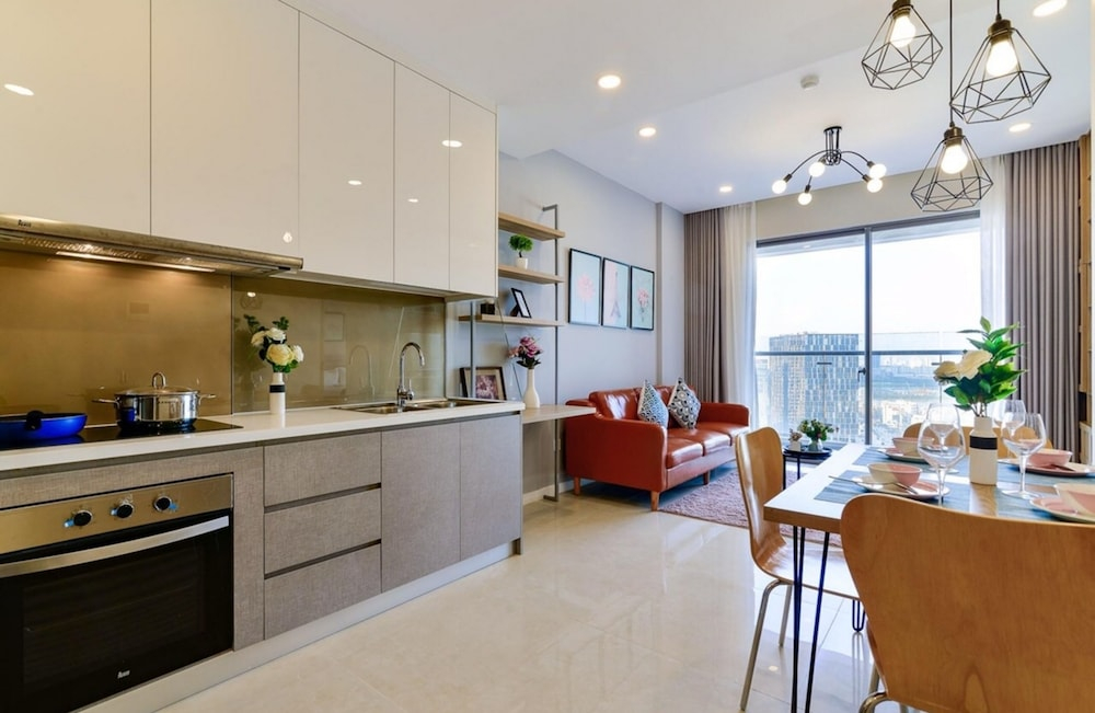 Otis Millennium Saigon Balcony Apartment