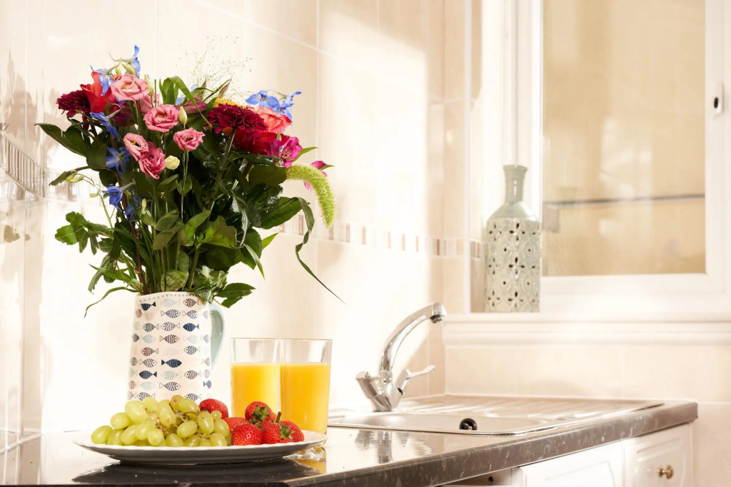 The Maidencombe Studio - Comfortable Couples Retreat with Stunning Coastal Views
