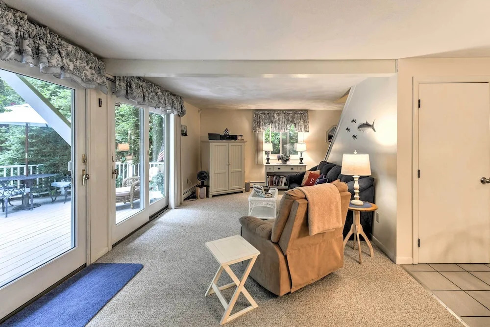 Mashpee House w/ Wraparound Deck - Walk to Beach!