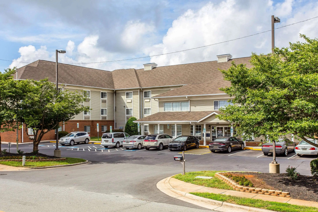 Suburban Studios near University of North Carolina-Charlotte