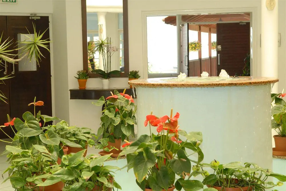 Maistrali Hotel Apts