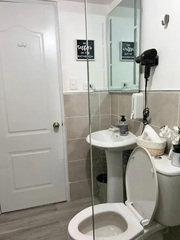 Lovely 3 Bedroom Condo Near Downtown And Foodies