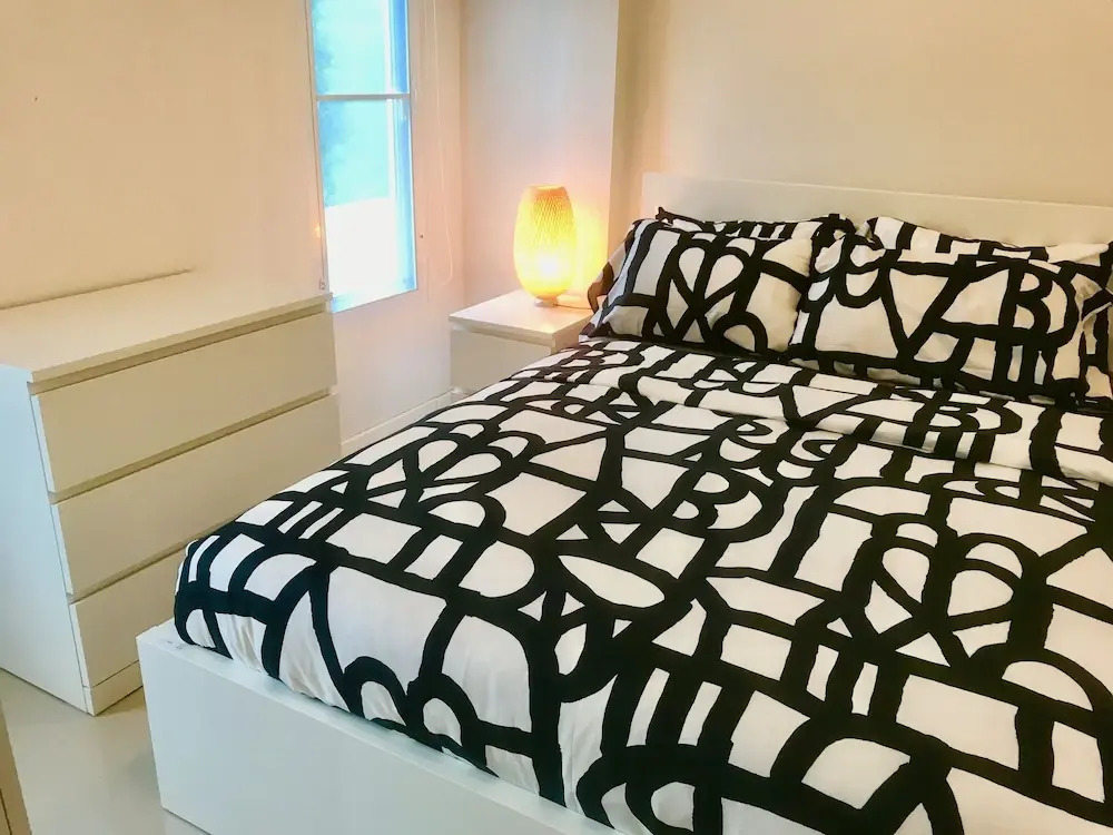2 Bedroom Luxury House Near Beach