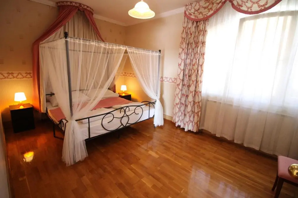 Siófok Private Spa Villa - Pool & Sauna