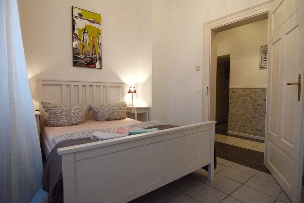 Feel at Home 2