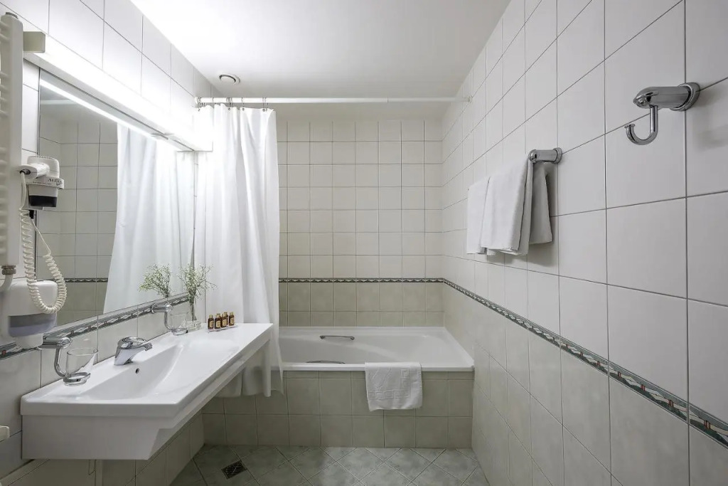 Grata by Centrum Hotels