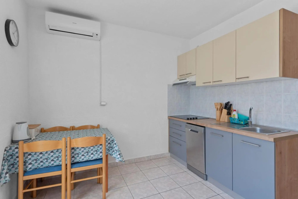 Uga2 - 70m From the Beach - A2-prizemlje