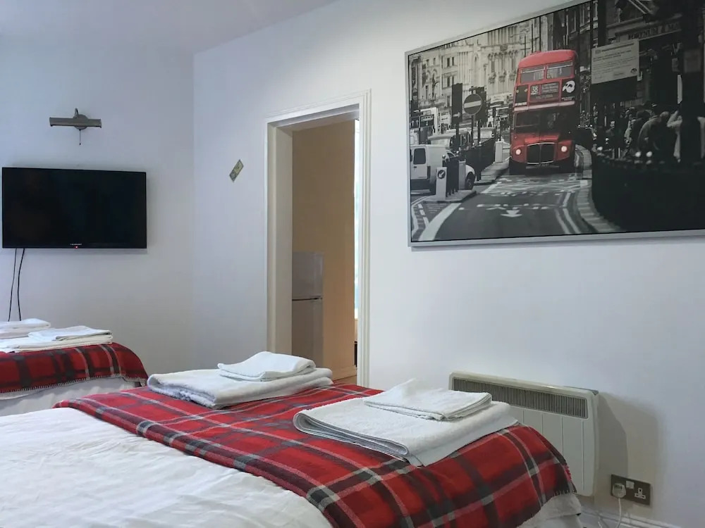 Drummond Street Apartments