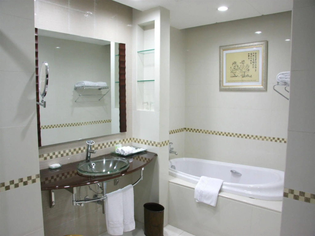 Guangzhou Phoenix City Hotel
