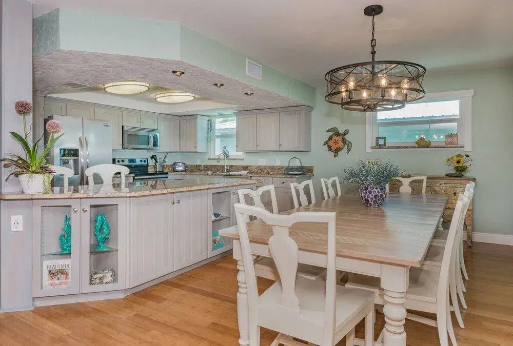 6060S - Vacation Dream Home by RedAwning