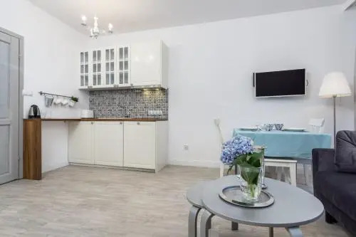 Bently Apartments I