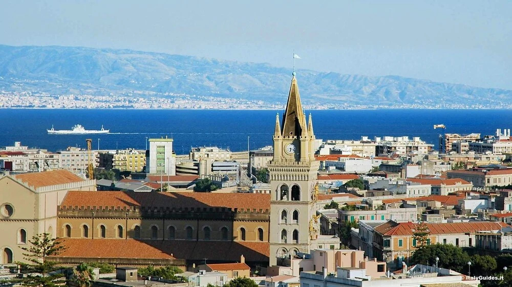 House In The Historic Center Of Messina