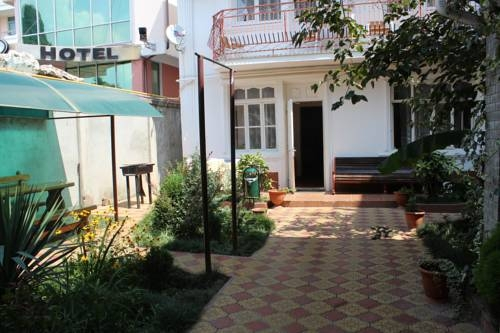 Guest House on Prosveshcheniya 36A