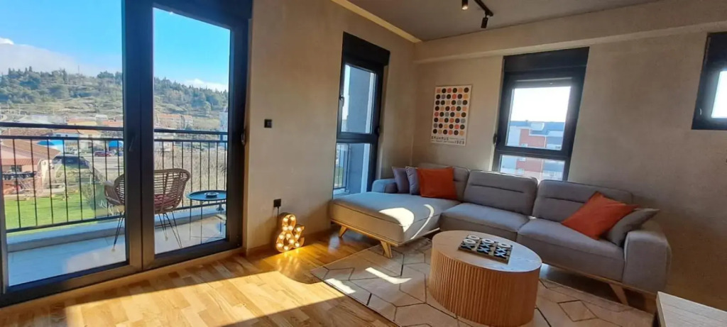 Stylish NEW One Bedroom Apartment