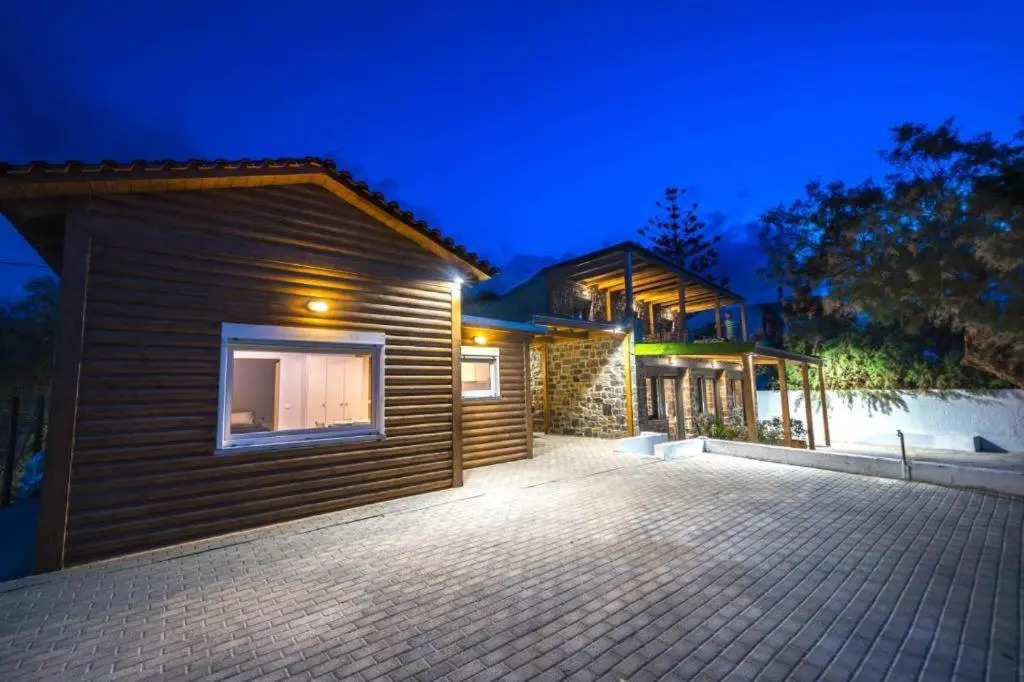 Terra Zeus - Wooden House Beachfront