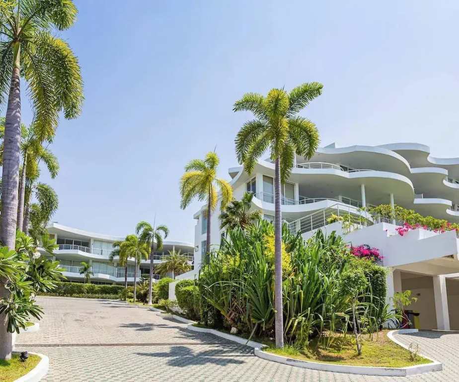 Ocean Beachfront Smart Unit