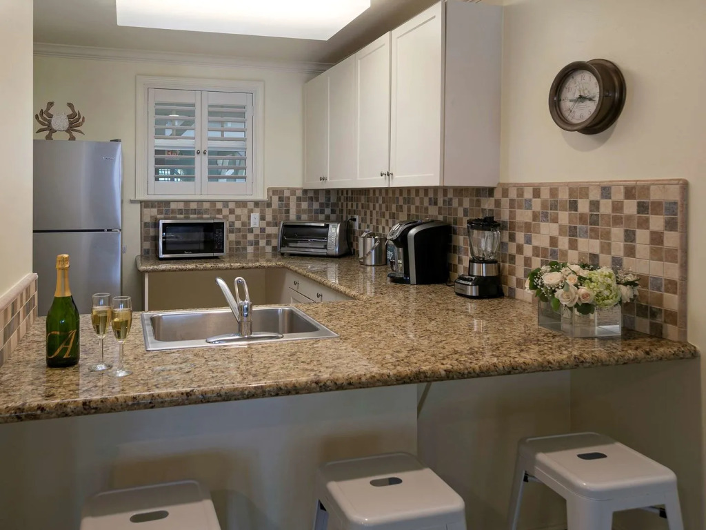 Avila Lighthouse Suites