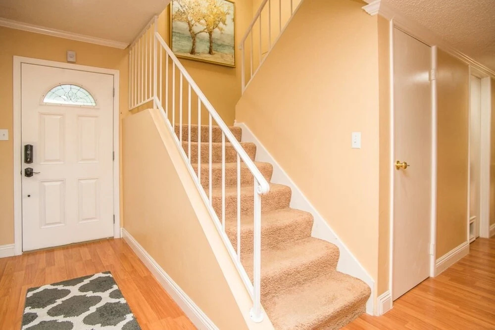 Palm Tree Paradise Luxurious 4 Bd Sleeps 16!