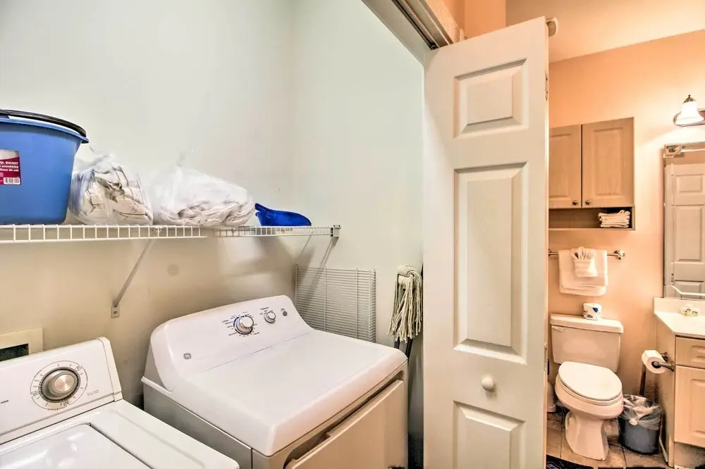 3 Mi to Ocean: Myrtle Beach Condo w/ Pool Access!